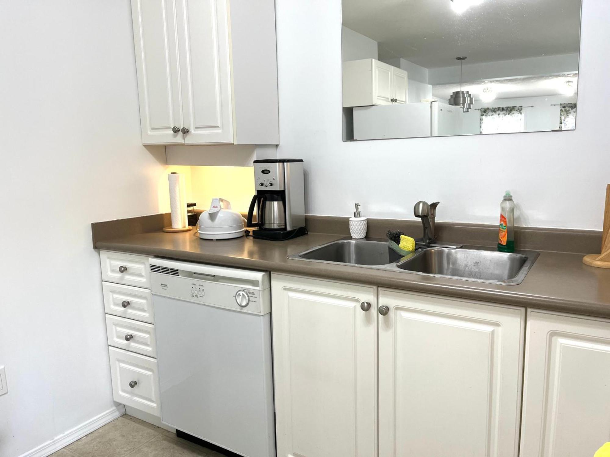 Summer Breeze Hotel Sooke Luaran gambar